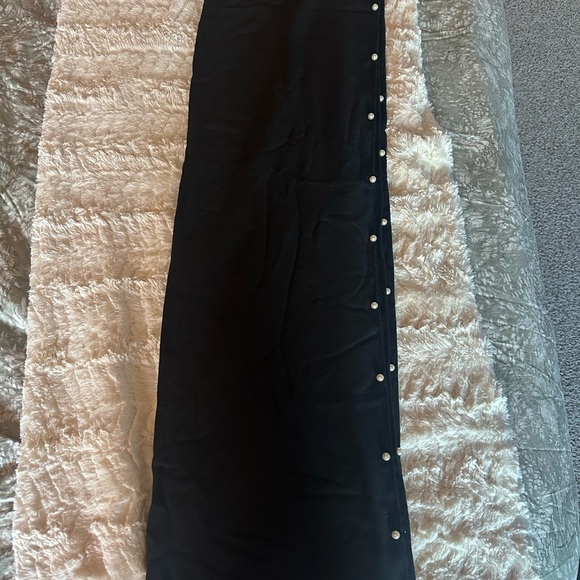 Ann Taylor black pearl blanket scarf NWT - Picture 3 of 5